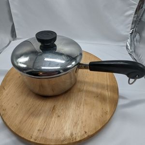 Revere Ware Copper Clad and Stainless Sauce pan 1.5qt with lid, Clinton ll.